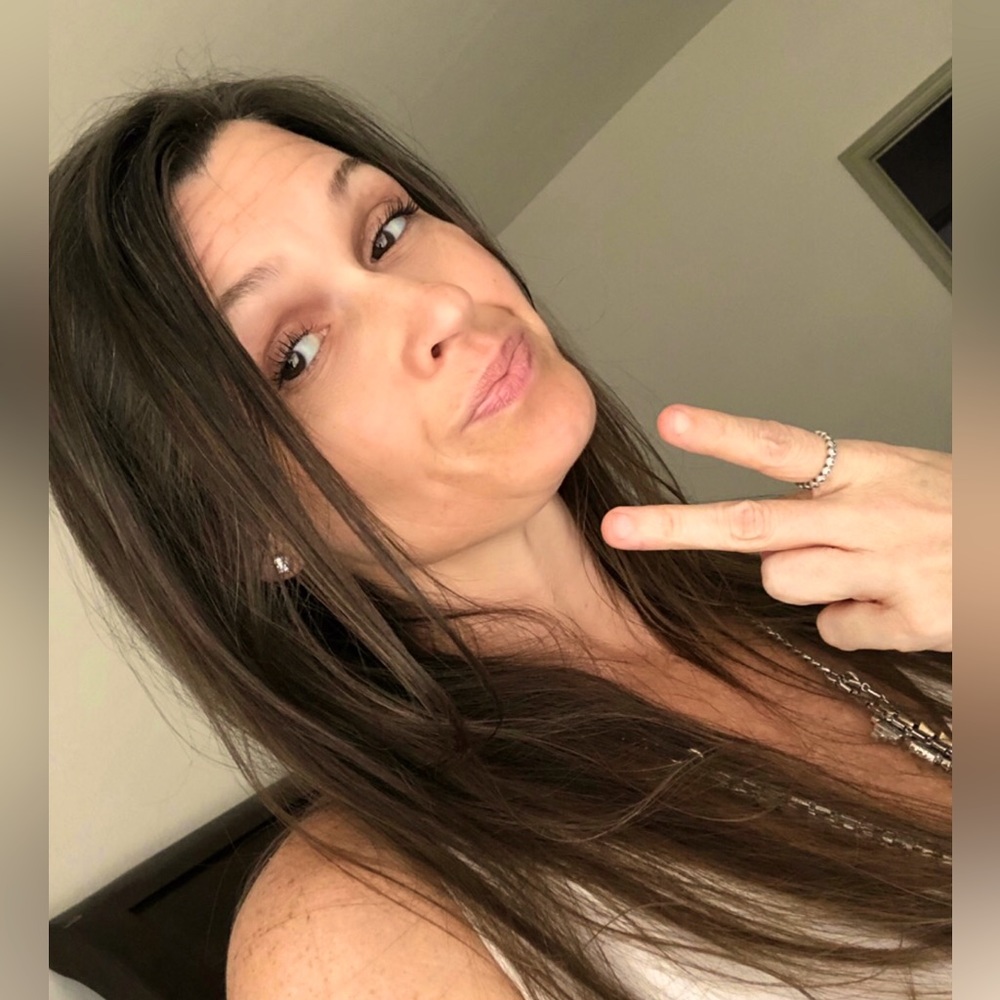 Meet your Posher, Rebecca